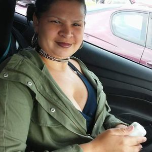 Meet your Posher, Phoenecia